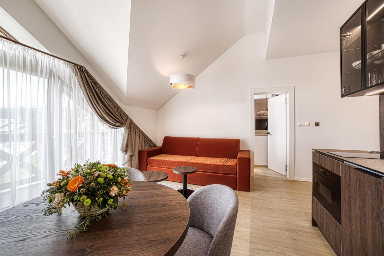 Apartment Tiliana Tatranska Lomnica Bagian luar foto